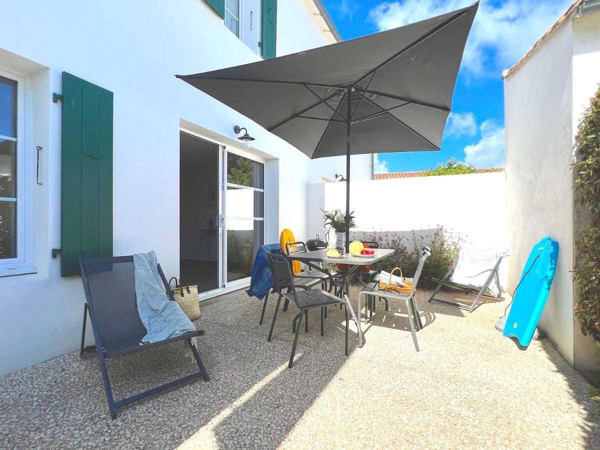 Le Clos Des Vieux Moulins La Flotte Luaran gambar